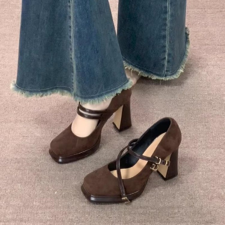 Sapatos Mary Jane Vintage de S - Home Office Makeover avaliação e preço