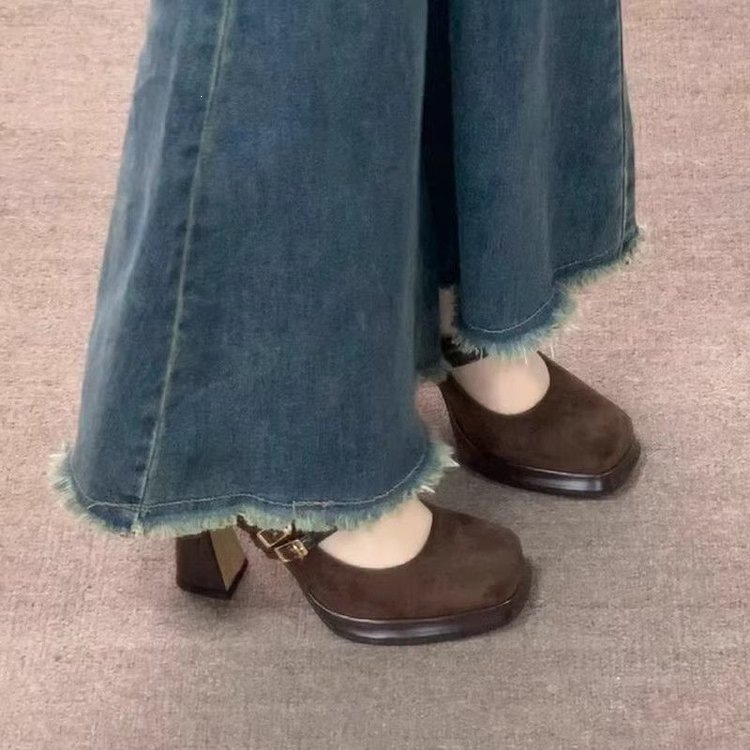 Sapatos Mary Jane Vintage de S - Home Office Makeover avaliação e preço